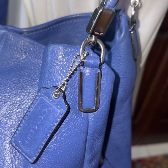 Coach  Madison Phoebe  pebble leather Royal blue  triple compart. Shoulder Bag - Picture 7 of 17
